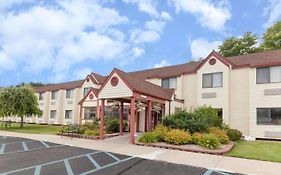 Baymont Inn And Suites Gaylord 2*